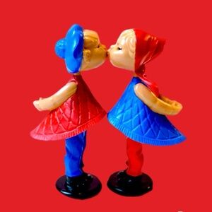 Vintage 1960’s BGM Magneto Kissing Dolls W.Germany perfect for Valentine’s Day